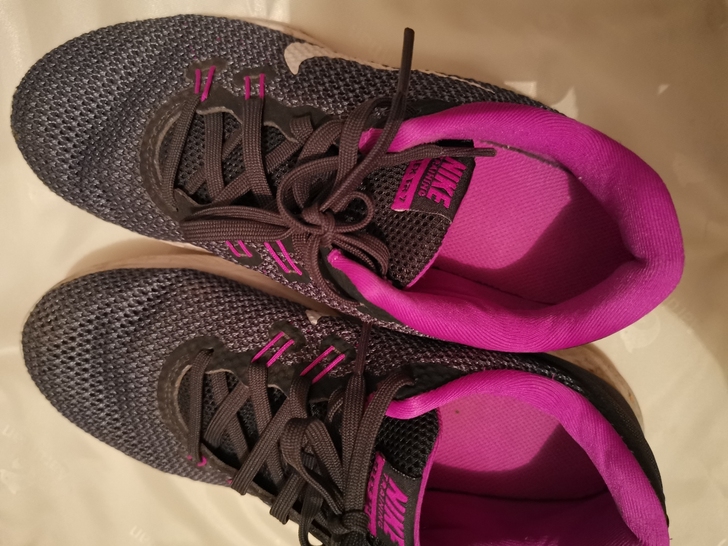 美国购回耐克运动鞋，38码