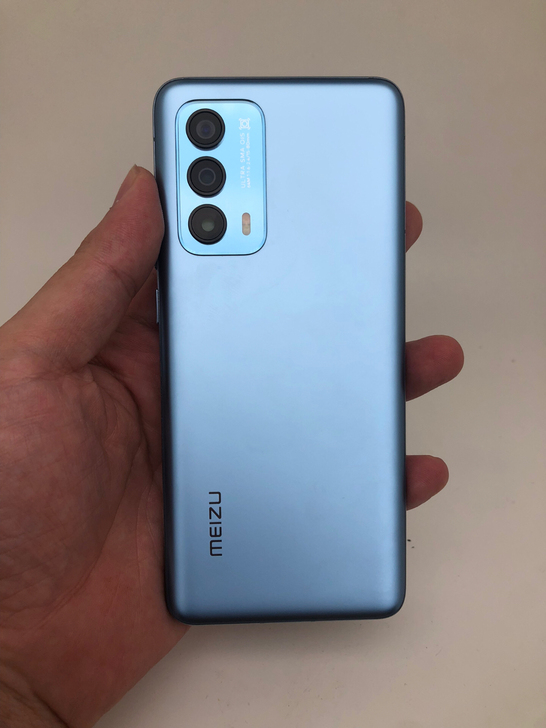 魅族18 内存8加256的,手机激活四个...