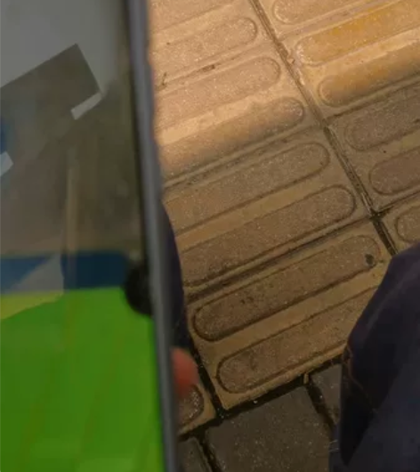 小米10手机 5g版！8+128 内屏坏了...