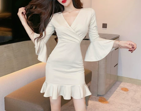 特价包邮  秋装新款性感低胸收腰显瘦荷叶边...