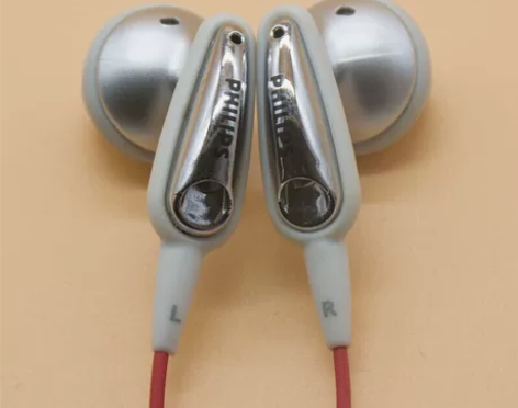 闲置急售全新飞利浦正品重低音平头耳机猪嘴设...