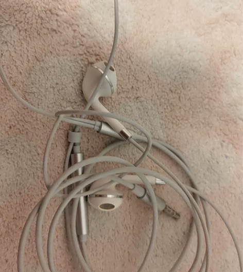 唐麦有线耳机 没用过几次 能用几乎全新唐麦...