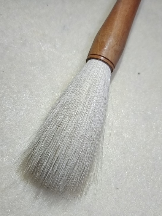 老毛笔一支，书香缘木质杆，径1.5锋6，东...