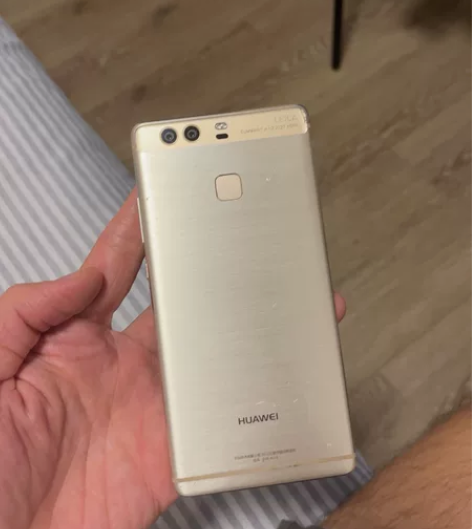 华为p9 闲置两三年了 橙色不错  电池也...