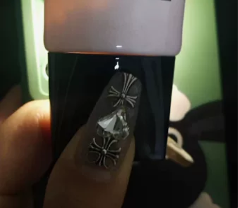 洁面香奈儿剩的不多了,好用入新的了 感兴趣...