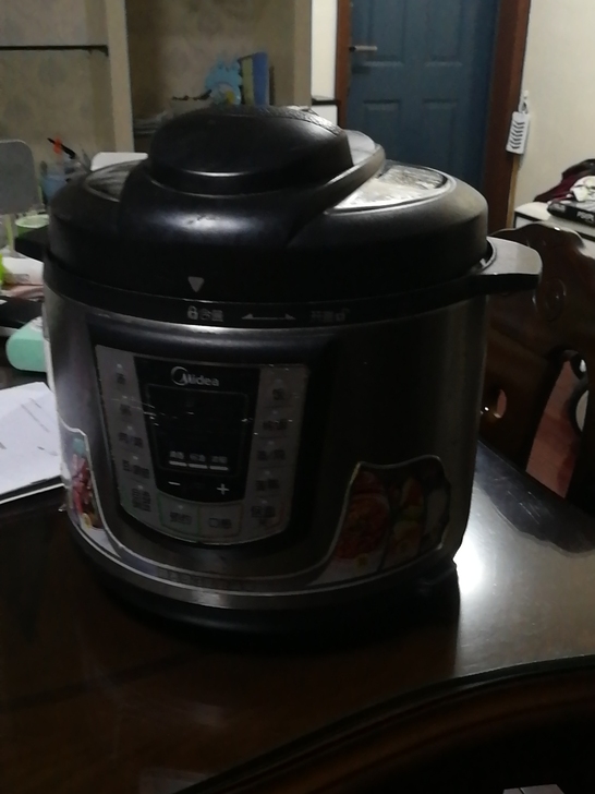 100元转自用美的5L电压力锅，人少用的不...