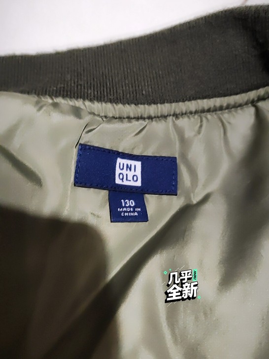 优衣库UNIQLO ，几乎全新春秋款军绿色...