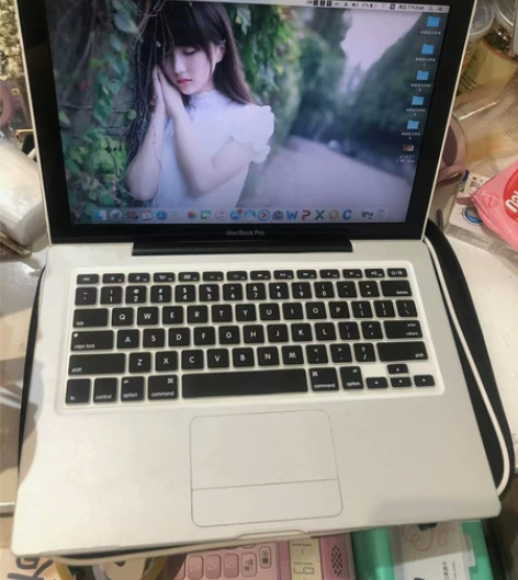自用i9顶配苹果笔记本电脑Macbookp...