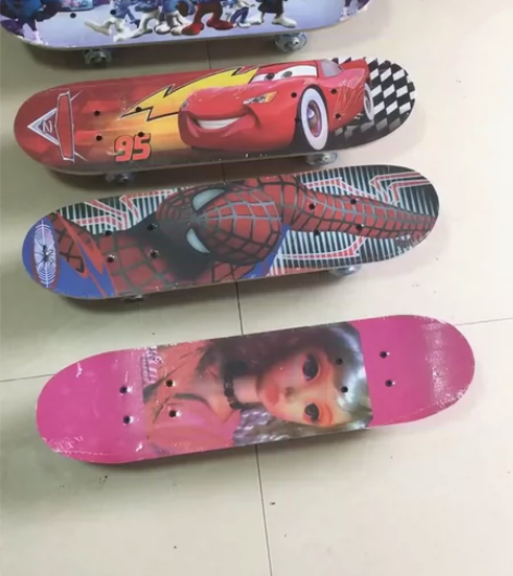 儿童初学专用启蒙中号四轮发光滑板迪士尼双面...