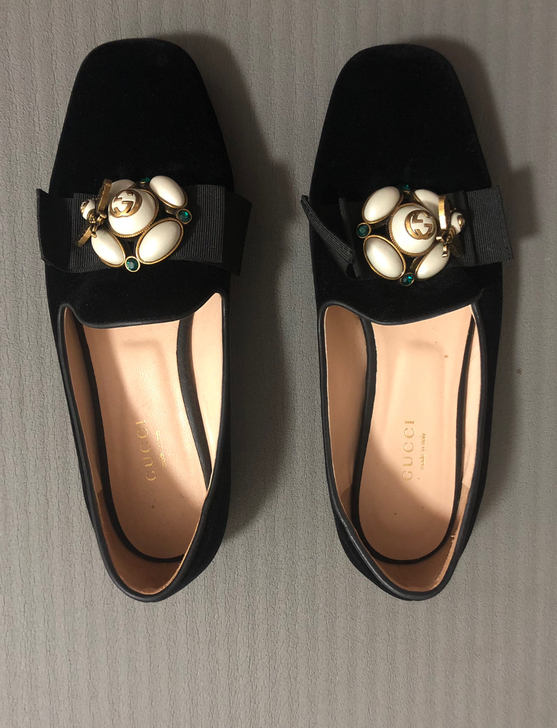 珍珠蜜蜂扣饰丝绒乐福单鞋