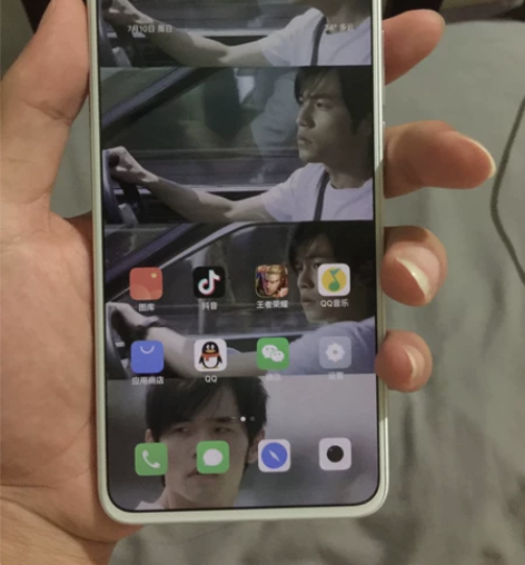 魅族17 8+128 ,轻微烧屏,调暗可...