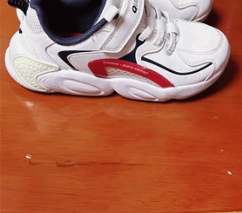 品牌：乔丹 鞋码：32入手渠道：商场实体店...