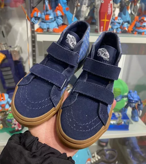 Vans 大童款 中帮 魔术贴 生胶底  ...