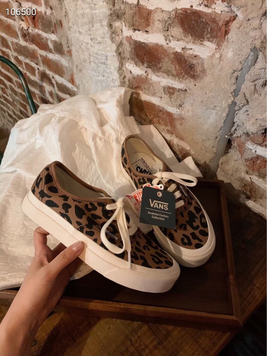 门店关闭 便宜处理Vans 万斯复古豹纹鞋