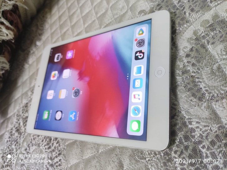 ipadmini2学生女生考研用爱思验机报...