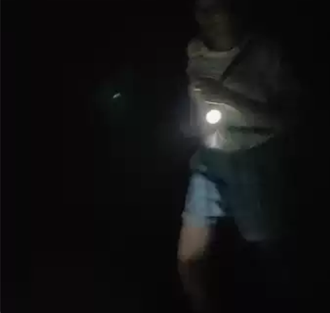 夜晚跑步灯LED夜跑灯USB充电， 再也不...