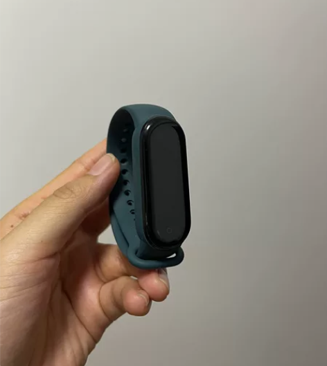 小米手环5 不带充电器哈[呲牙]明显使用痕...