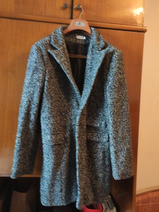 卷卷绒呢衣上装