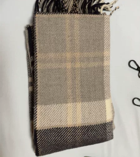 优衣库男士围巾 全新 感兴趣的话点“我想要...