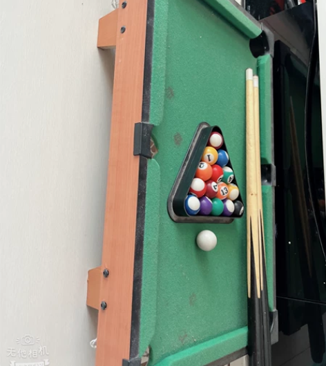 台球桌，儿童家用迷你益智桌面，9..5成新...