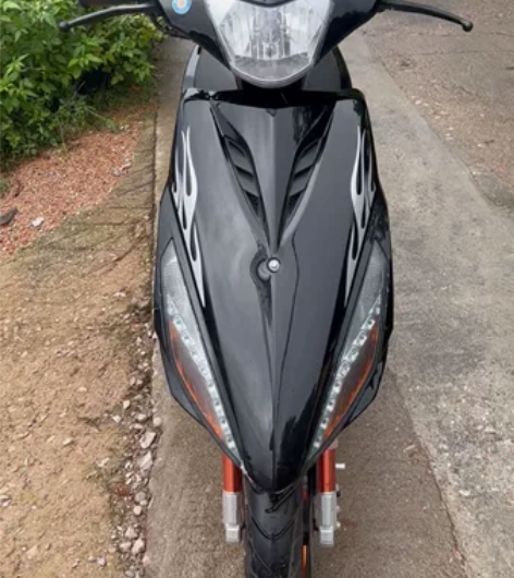 鬼火摩托车 发动机安静有力不烧机油前碟刹。...