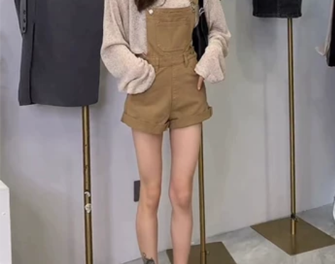 2022夏季新款高腰破洞背带牛仔短裤女减龄...