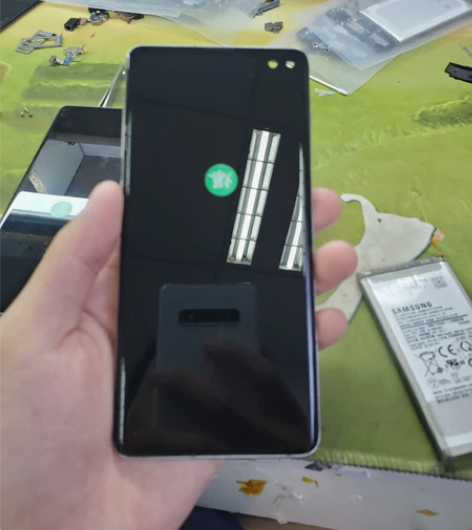 三星s10+屏幕不显示盖板不会爆 中框嘎嘎...