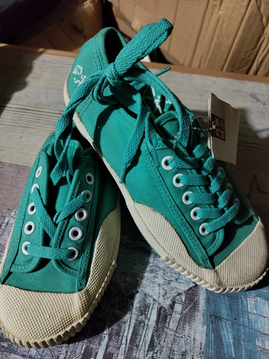 凡客诚品女式帆布鞋女式百搭板鞋女休闲鞋36码