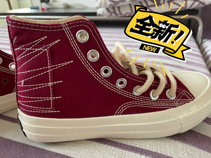 帆布鞋，35码。30一双。共有两双