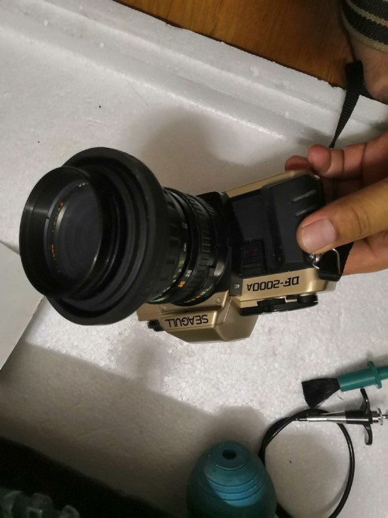 海鸥DF2000a相机，图片上的镜头，配件...