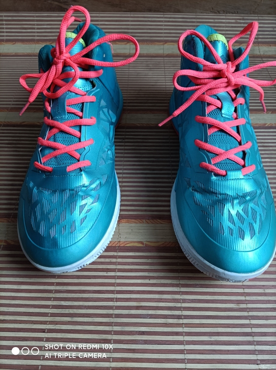 二手男李宁运动鞋44.5码   鞋子保证正...