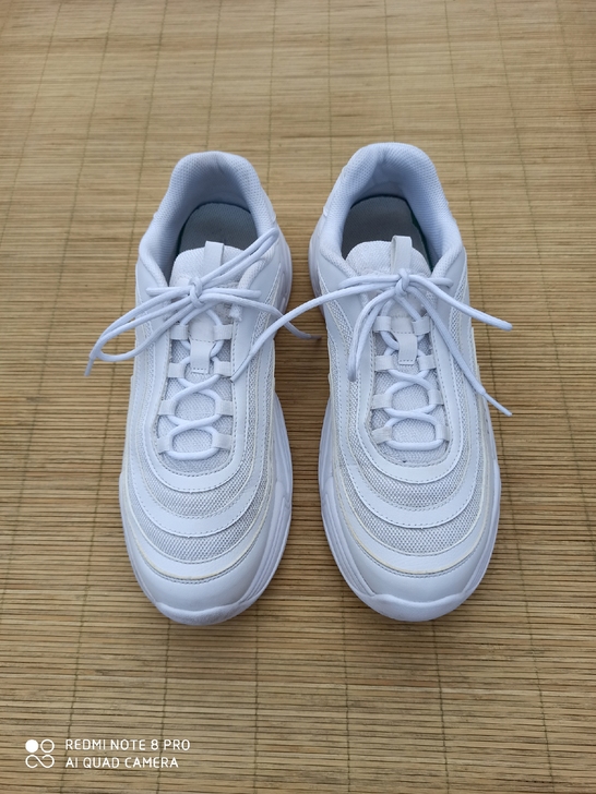 44.5码安踏运动鞋