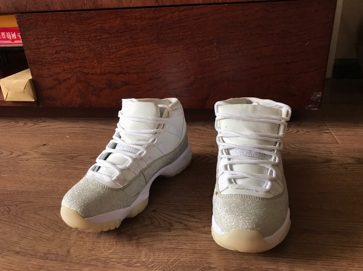 乔丹篮球鞋 女生