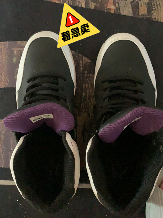 乔丹 篮球鞋 43码 无脚气 打球穿着不心...