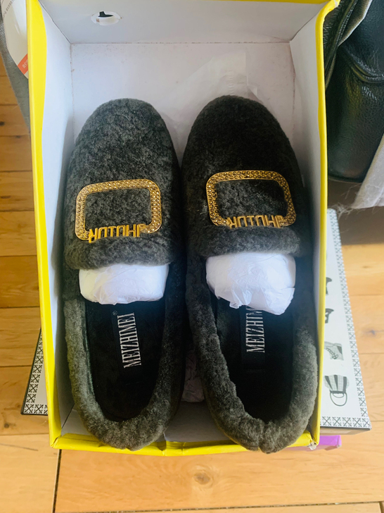 全新36码毛面豆豆鞋秋冬款大方扣平底鞋超舒...