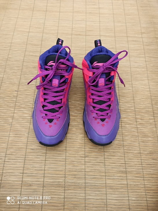 42码李宁篮球鞋