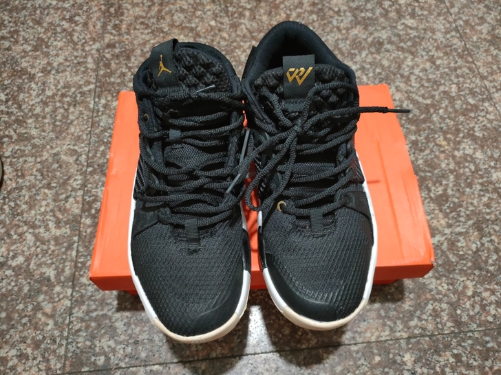 乔丹蓝球鞋41码正品