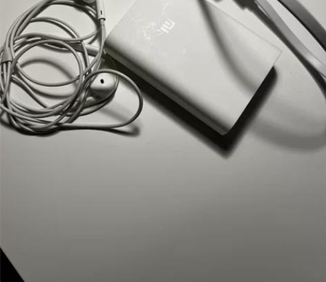 小米充电宝口袋版正品，看好了可不是山寨的，...