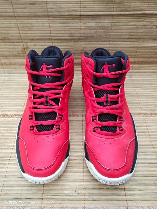 乔丹 41码  篮球鞋