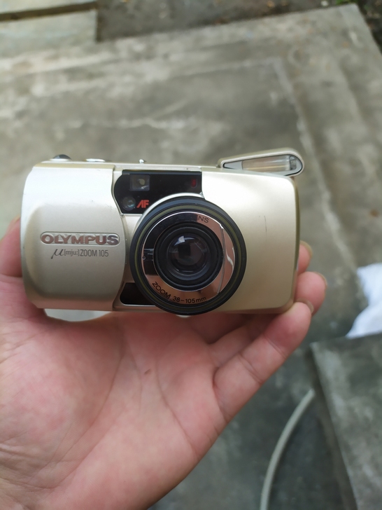 奥林巴斯u105傻瓜机，一切功能正常，成色...
