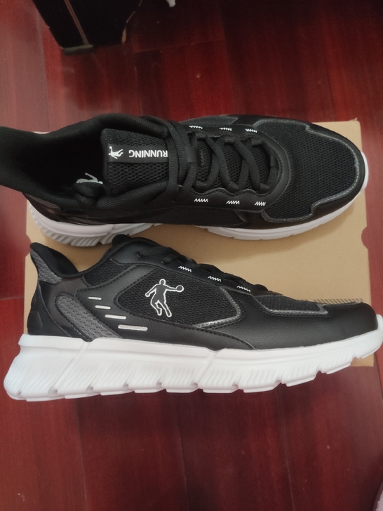 乔丹运动鞋男，网面款，全新带鞋盒，尺码41...