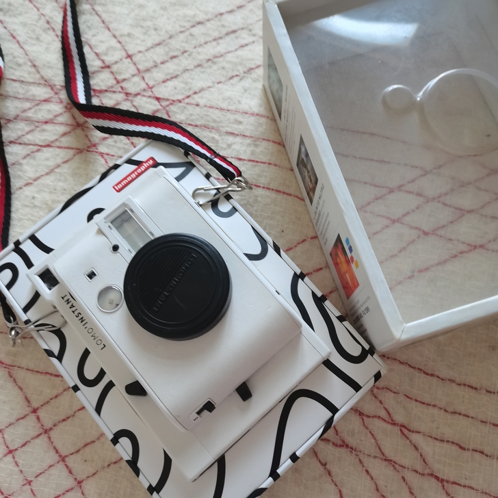 lomo instant mini 如图