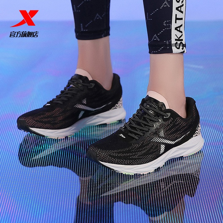 XTEP/特步 跑步鞋