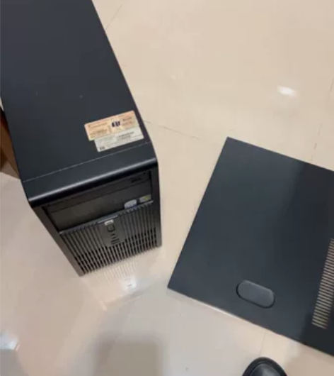 原本可以开机，放太久了，会的拿去，电脑主机...