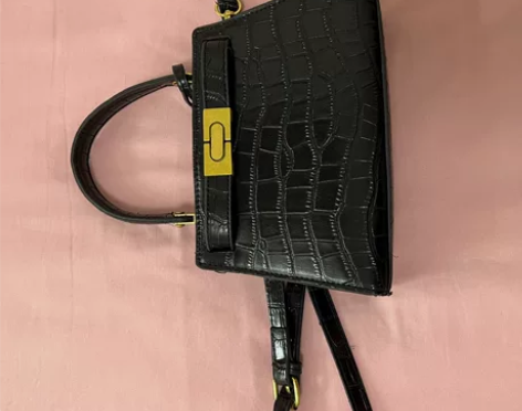 斜挎手提包黑色（顺丰包邮） 感兴趣的话点“...