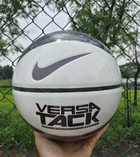 个人闲置耐克篮球 因工作关系没时间玩  闲...