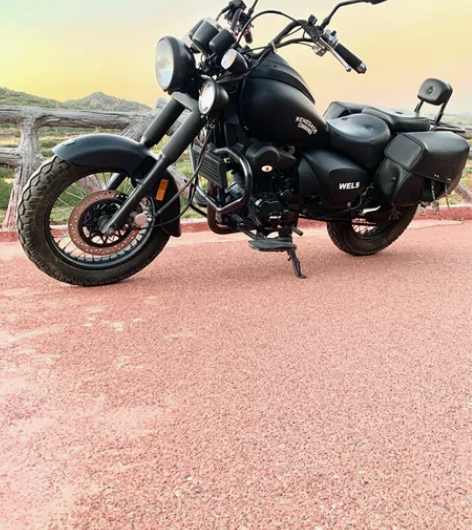 国产叛逆者150摩托。复古摩旅车。 380...