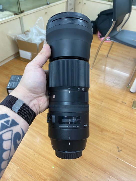 适马150-600 c版 95新 成色 外...