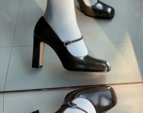 ?复古赫本风玛丽珍鞋2022夏新款方头浅口...