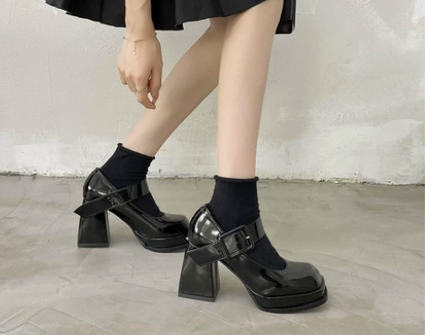 【年货价】玛丽珍鞋高跟复古法式2021春秋...